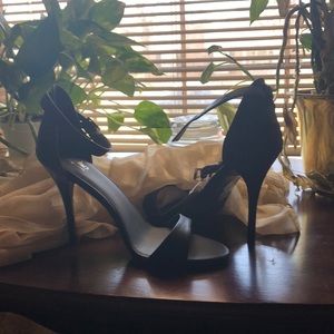 HeeLZ and more HeeLZ! 😋